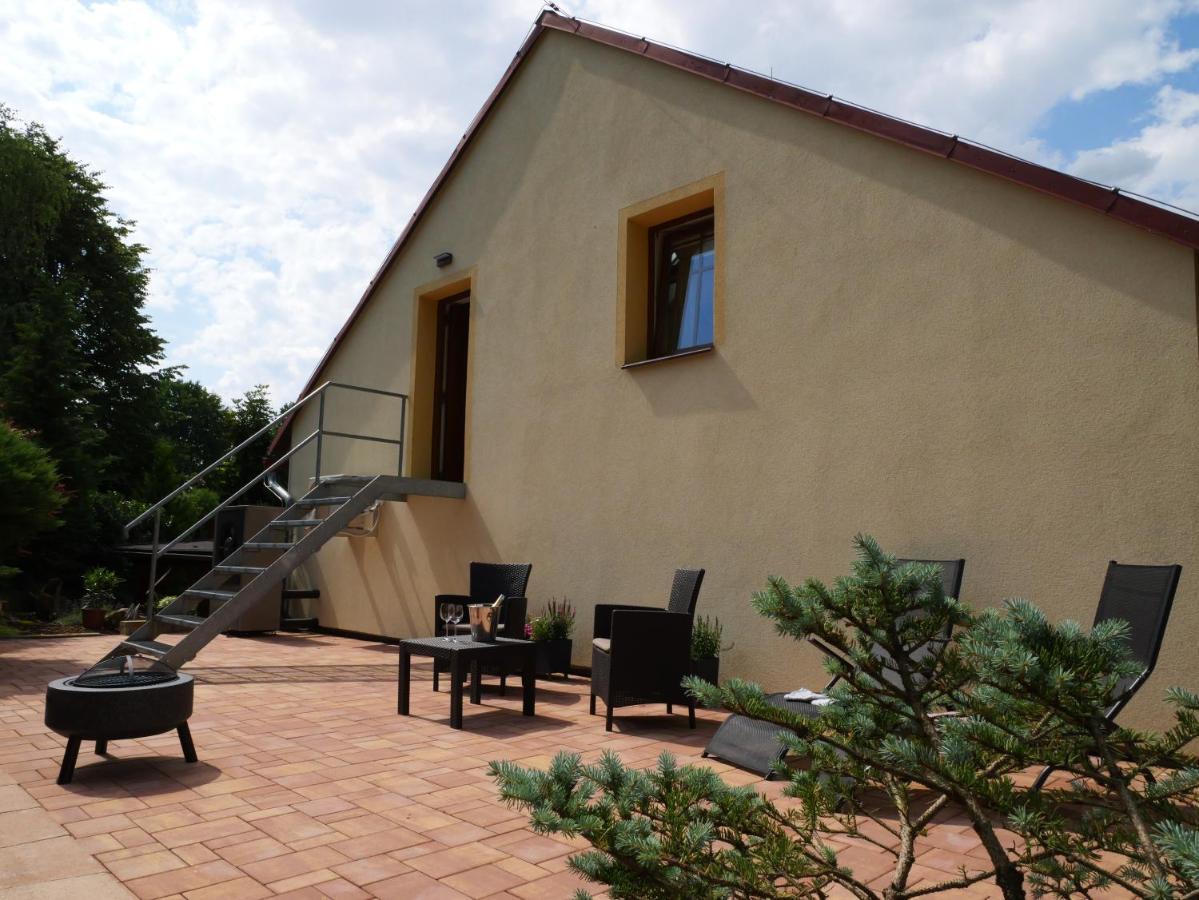 Česká Lípa Apartman Danuse מראה חיצוני תמונה