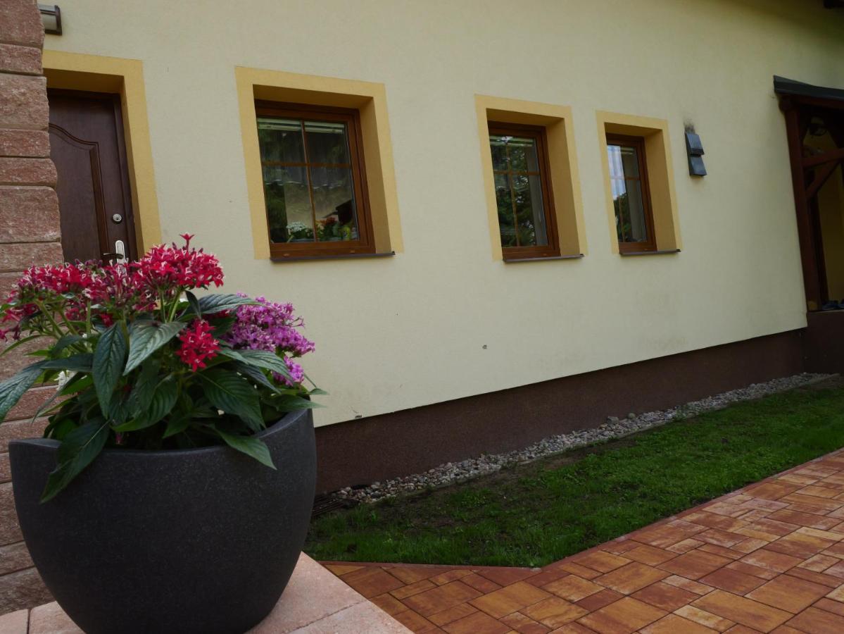 Česká Lípa Apartman Danuse מראה חיצוני תמונה